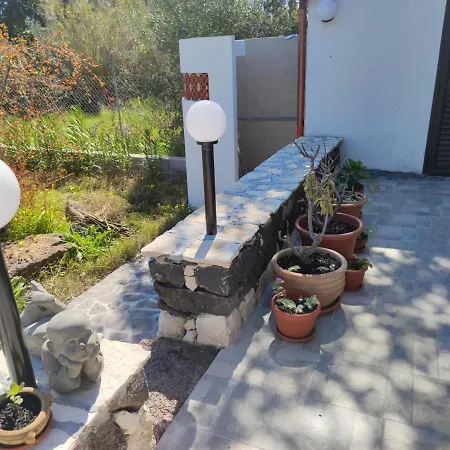 بيت للعطل Casa Basalto Uliveto