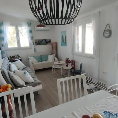 Casa Basalto Uliveto * Orosei