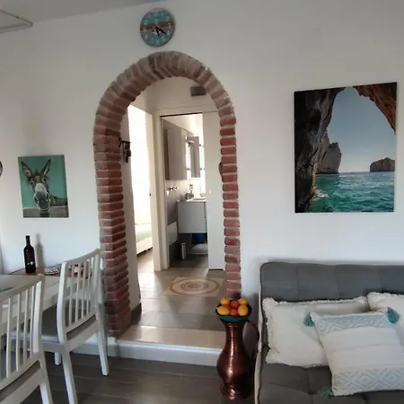 بيت للعطل Casa Basalto Uliveto *