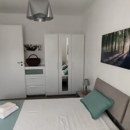 Casa Basalto Uliveto بيت للعطل
